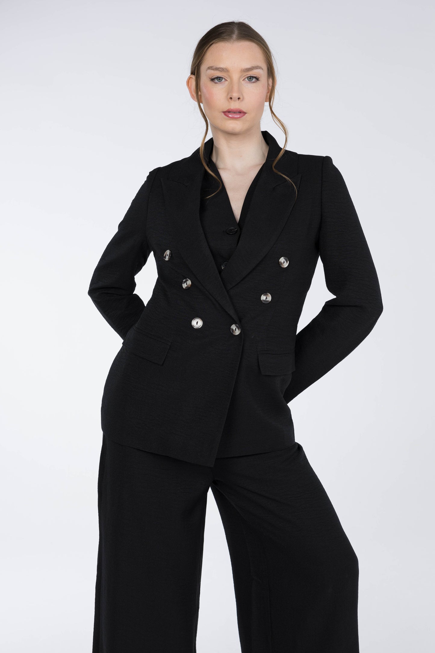 Linen Double-Breasted Blazer