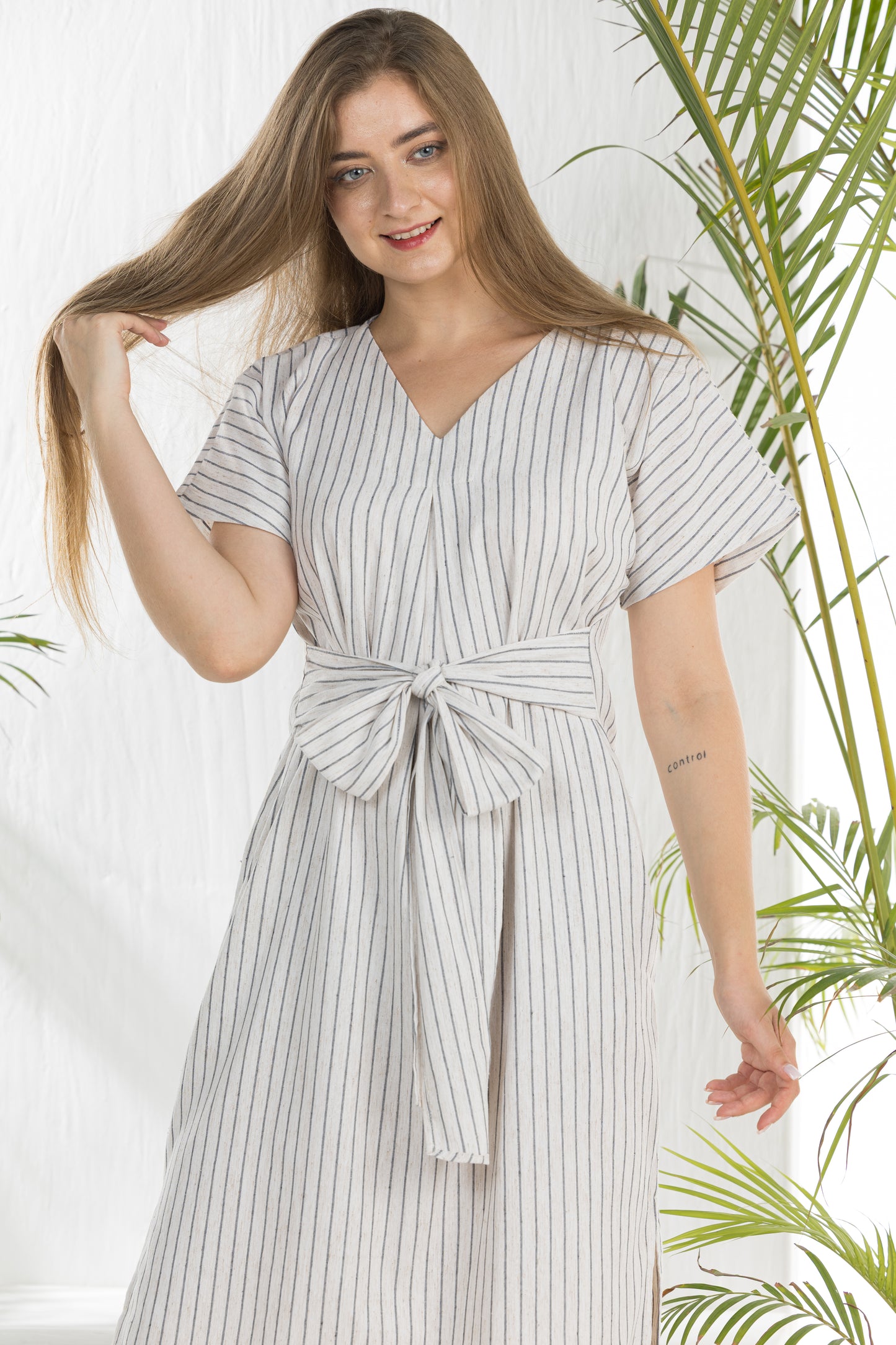 Linen Midi Tied-waist Dress